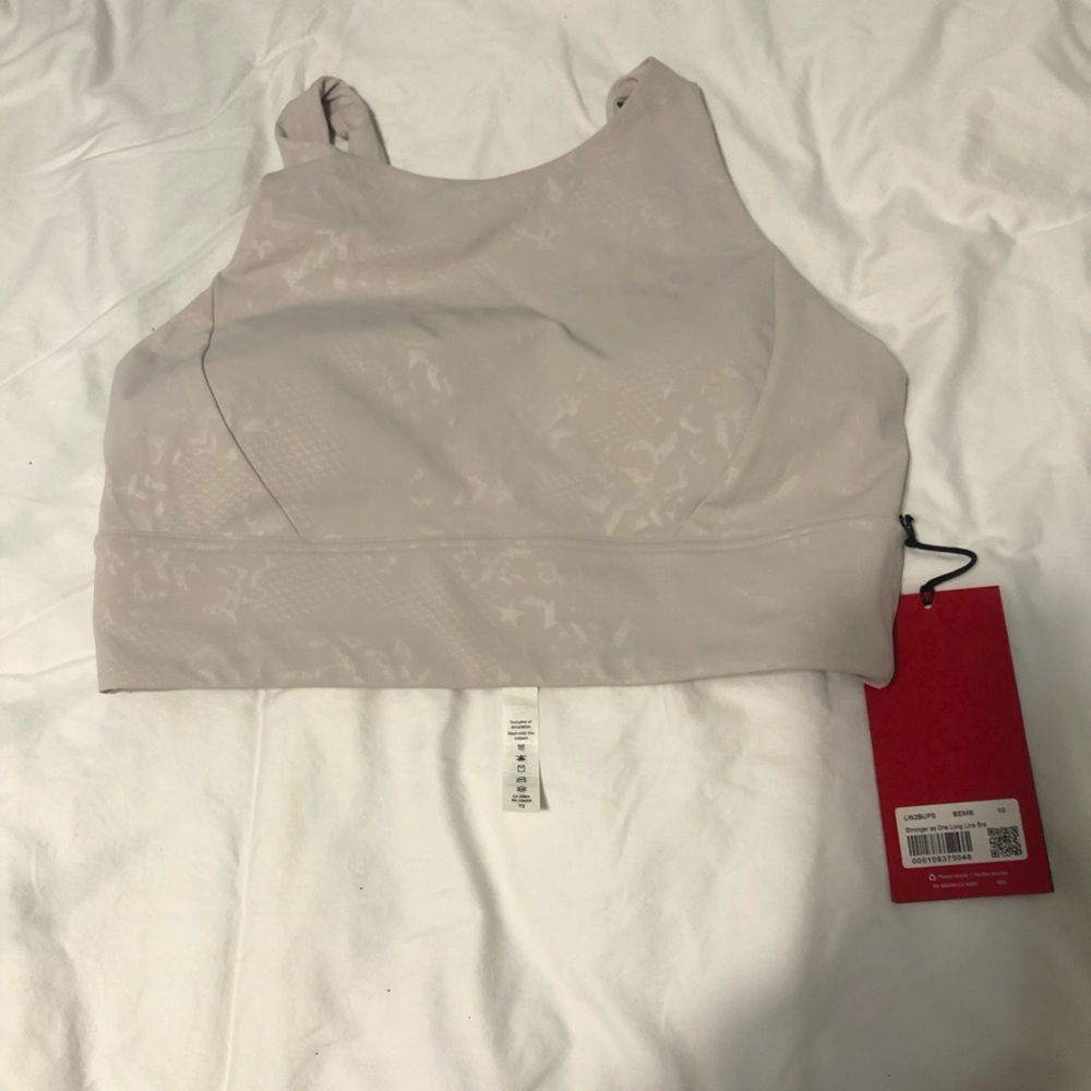 Lululemon X Barry’s Stronger as One Sports bra NWT Sz 10